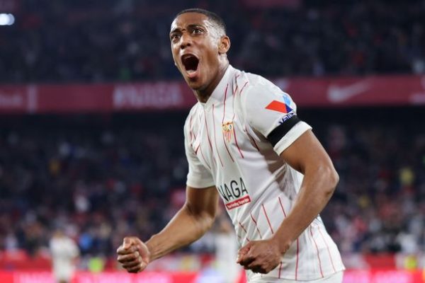 Sevilla ready to bring Martial to the team